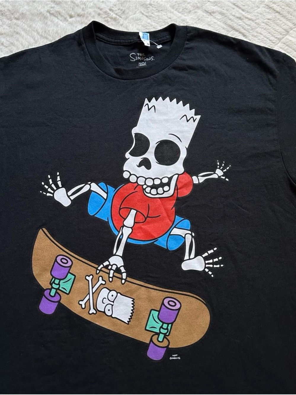 The Simpsons Bart Skull Skateboard Graphic Tee - Black & Red M